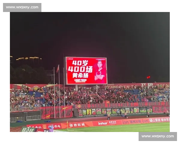 40 岁老将黄希扬助攻帽子戏法 铜梁龙 3-1 逆转终结 4 轮不胜 40 岁老将黄希扬助攻帽子戏法 铜梁龙 3-1 逆转终结 4 轮不胜