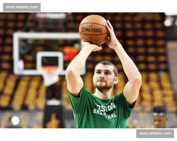 贝莱林力挺新援:安东尼重拾锋芒,阿姆拉巴特经验筑基